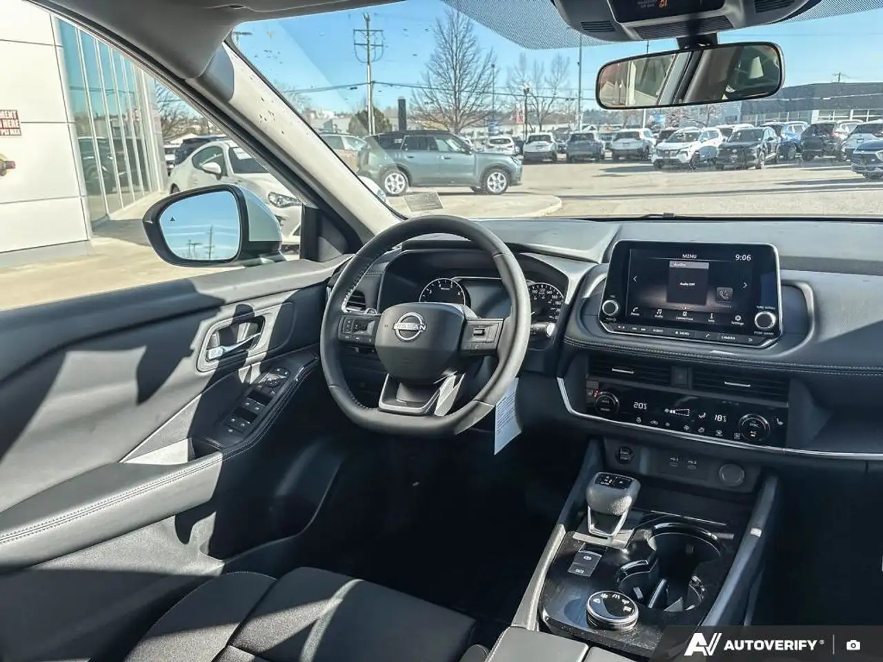 Nissan Rogue photo Nissan Rogue