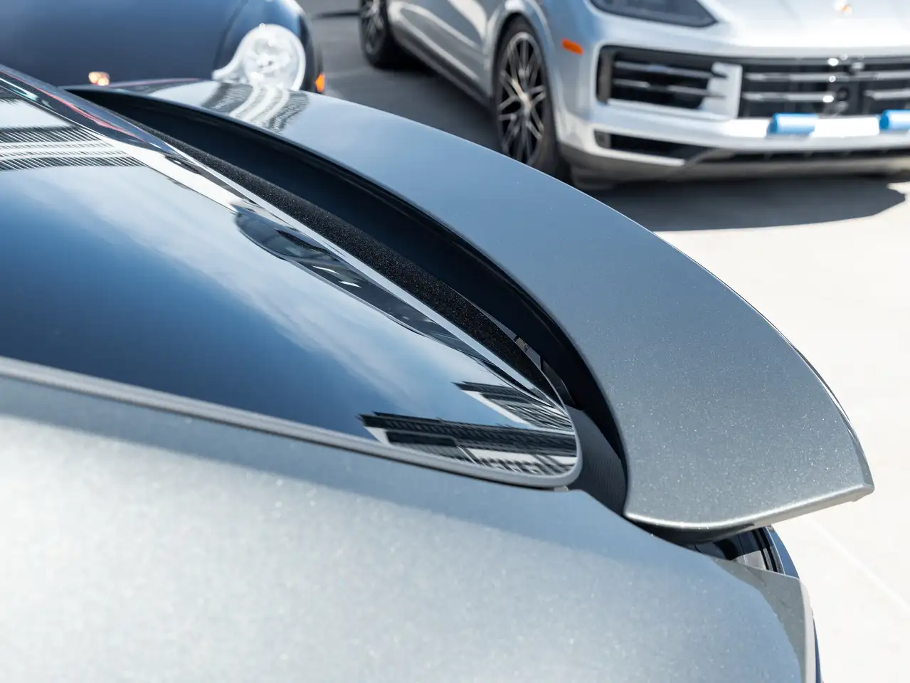 Porsche Macan photo Porsche Macan