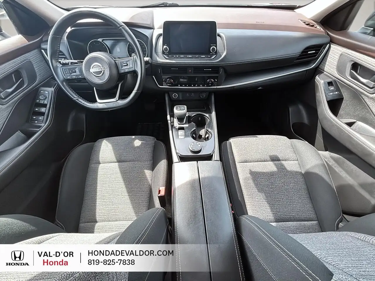 Nissan Rogue fotografie Nissan Rogue