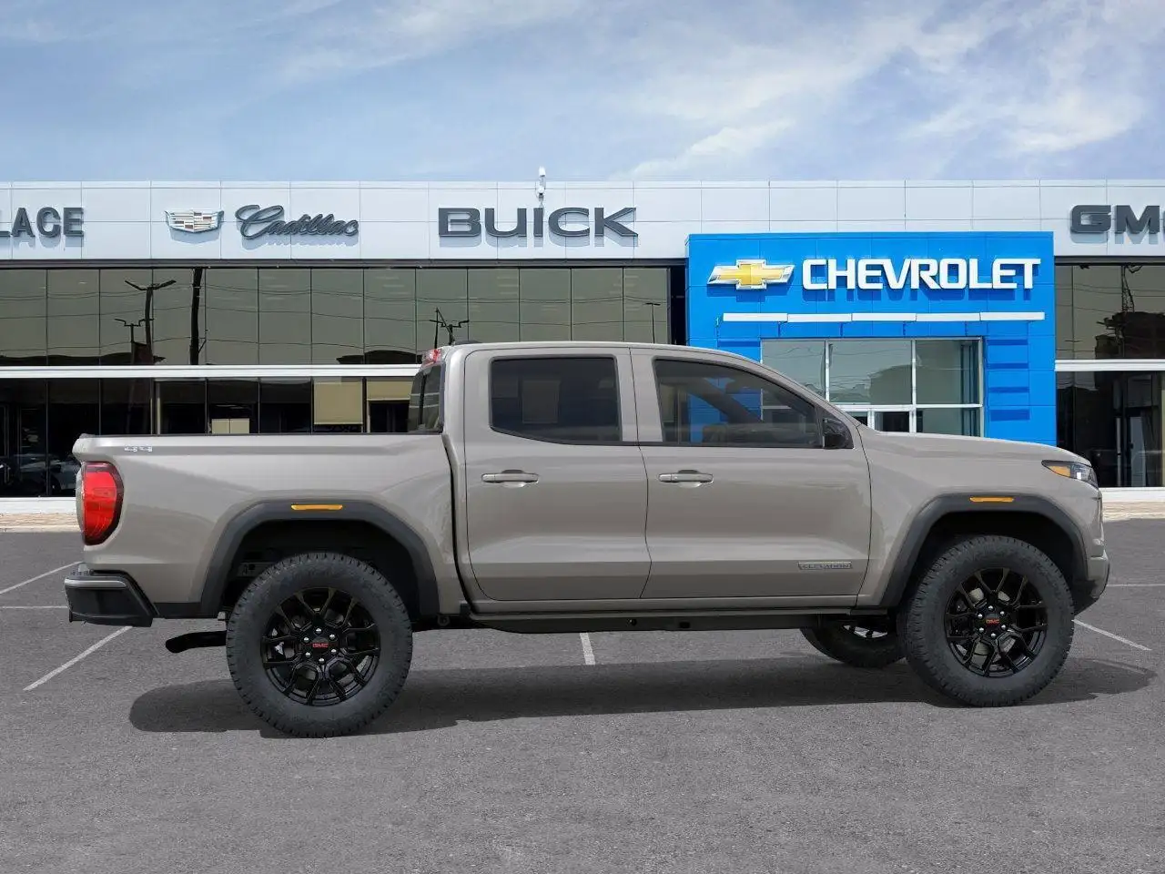 GMC Canyon photo GMC Canyon