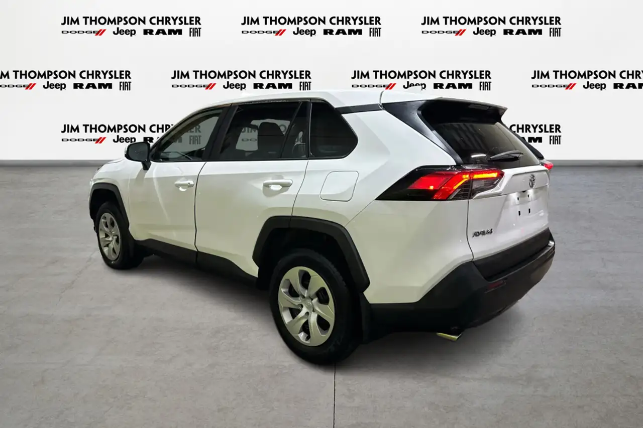 Toyota RAV 4 снимка Toyota RAV 4