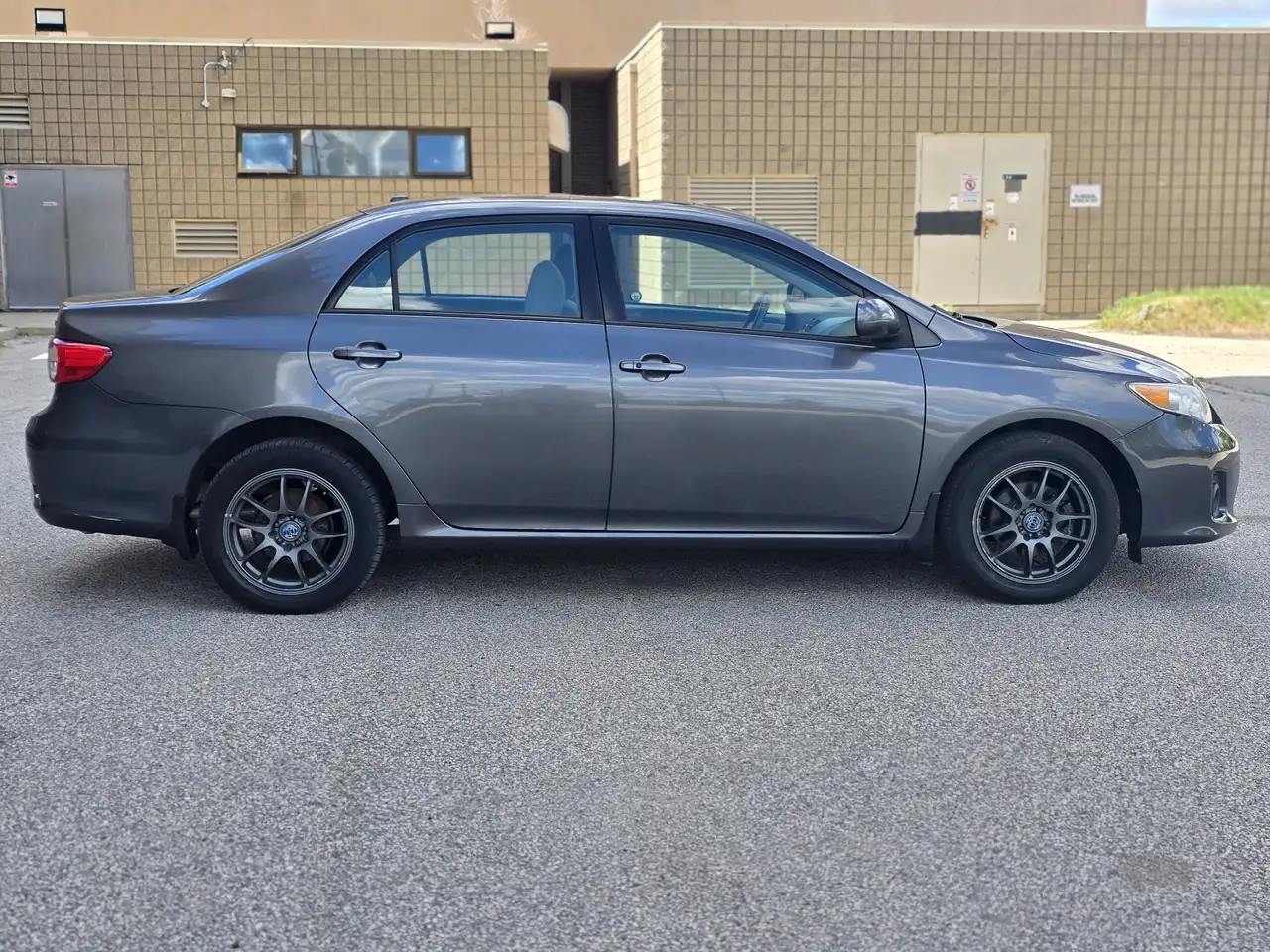 Toyota Corolla photo Toyota Corolla