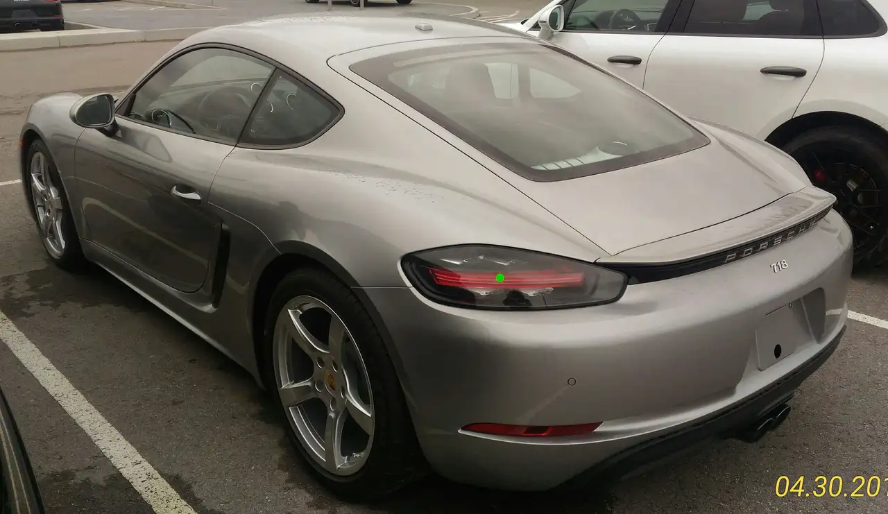 Porsche 718 Cayman photo Porsche 718 Cayman