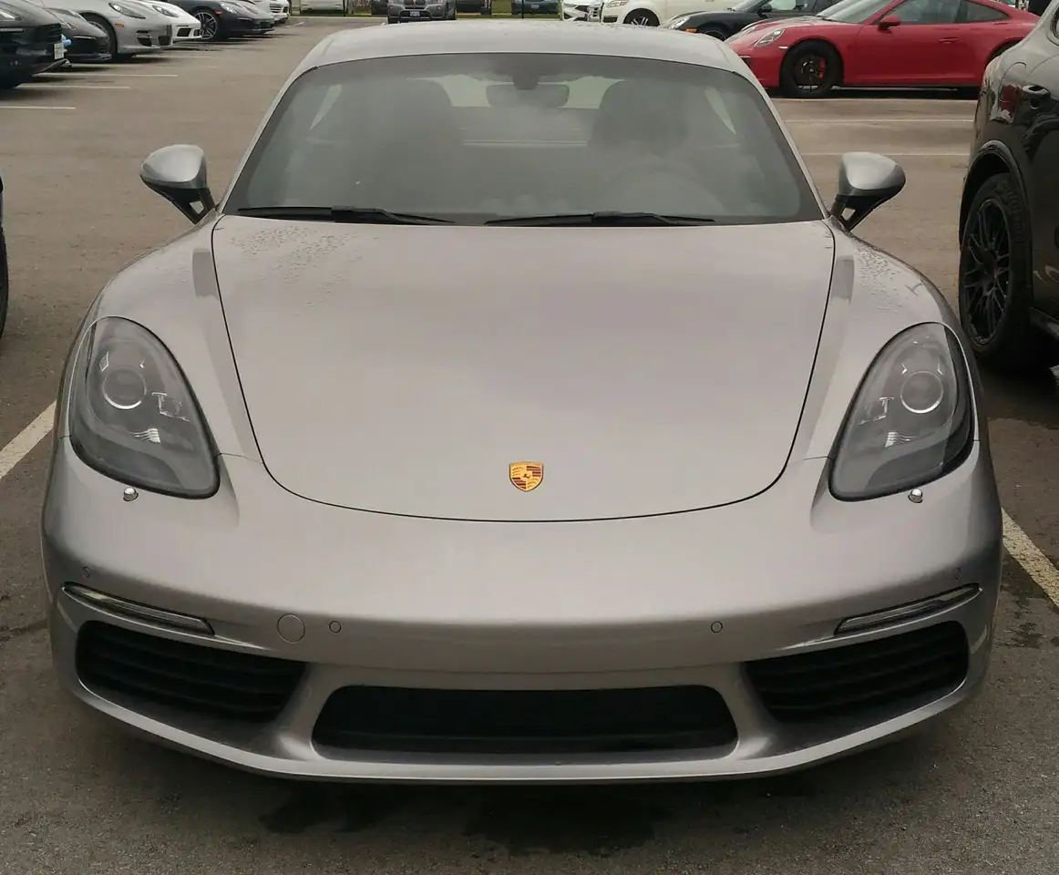Porsche 718 Cayman photo Porsche 718 Cayman