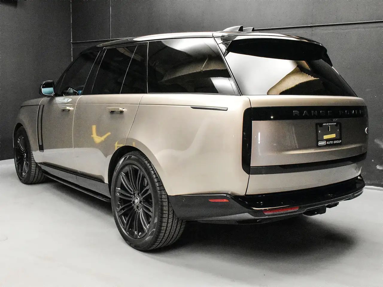 Land Rover Range Rover photo Land Rover Range Rover
