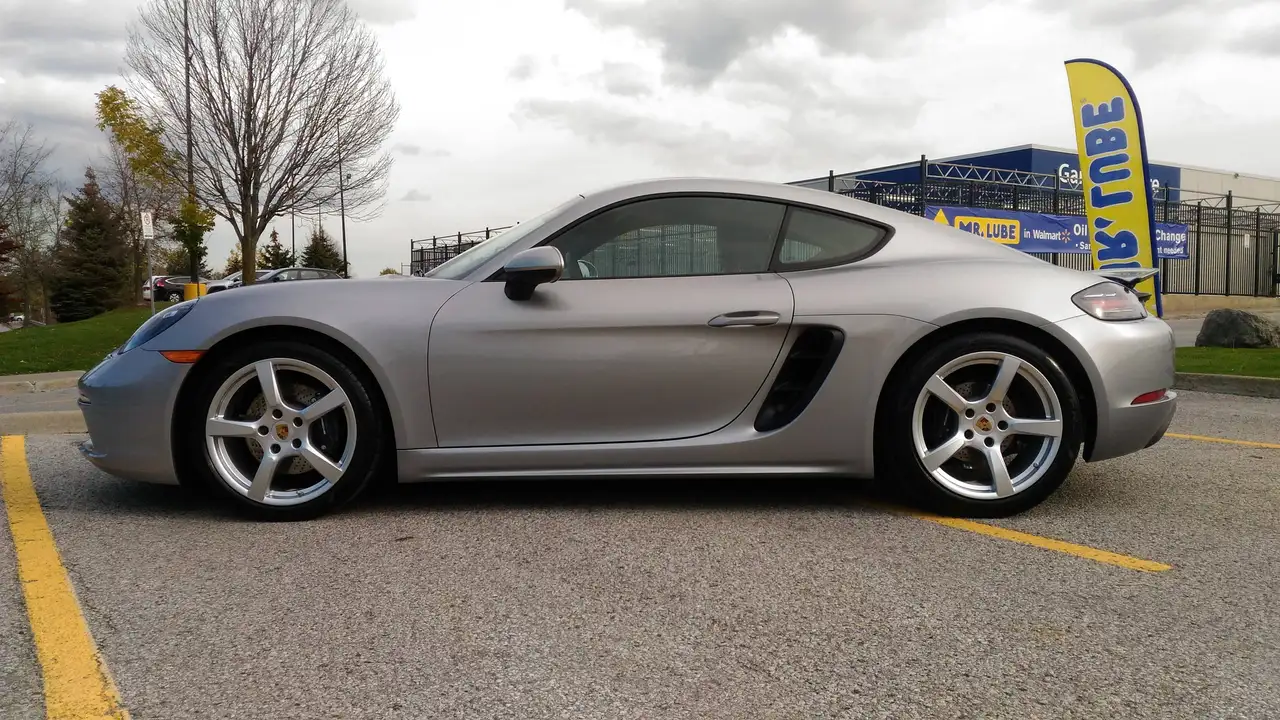 Porsche 718 Cayman photo Porsche 718 Cayman