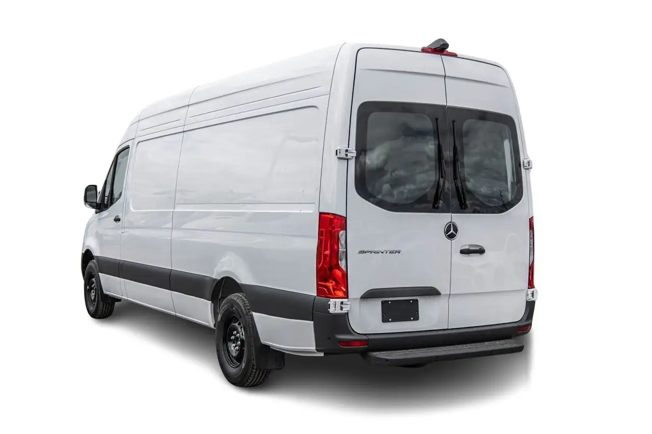 Mercedes-Benz Sprinter снимка Mercedes-Benz Sprinter