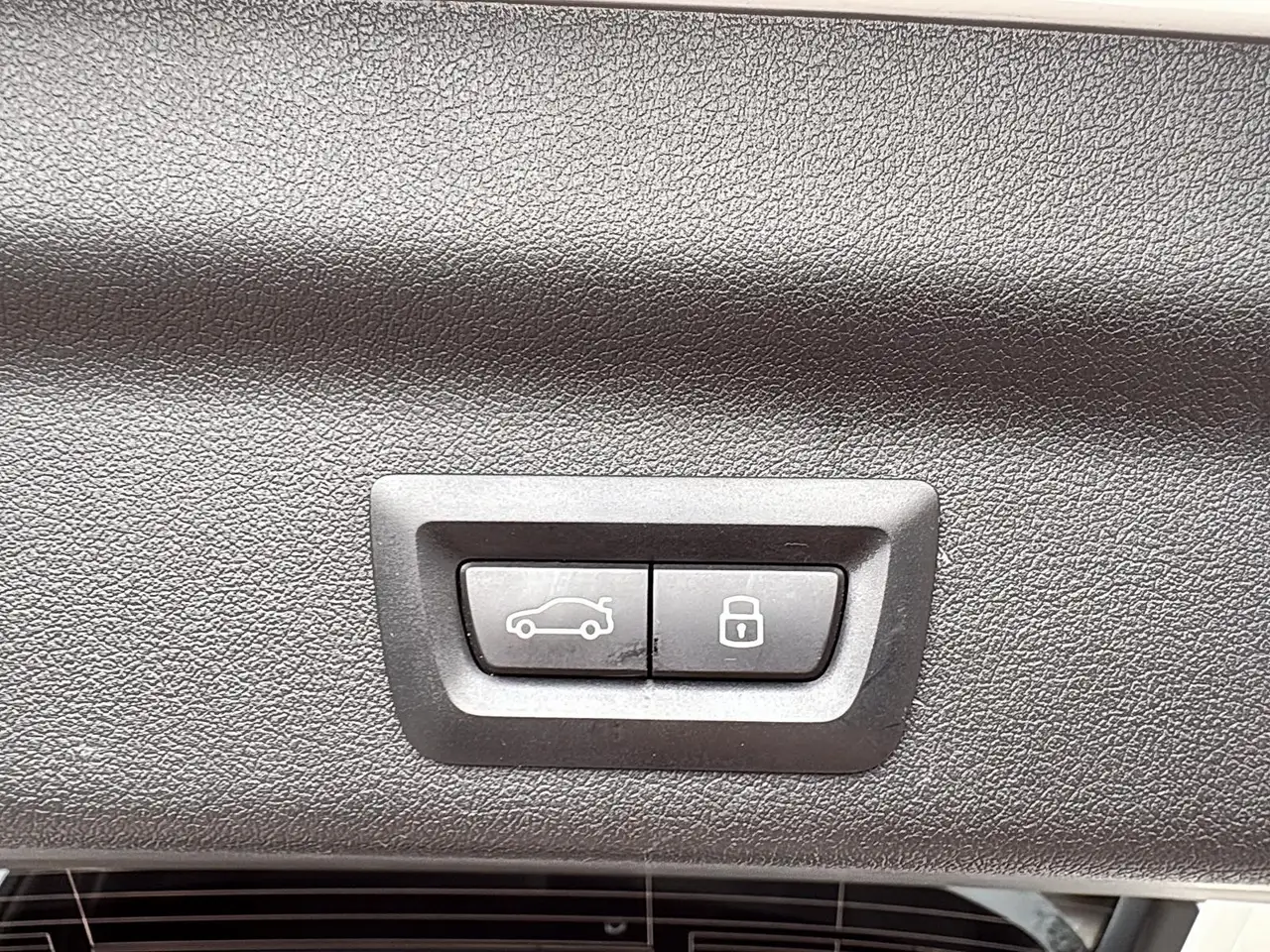 BMW X1 снимка BMW X1