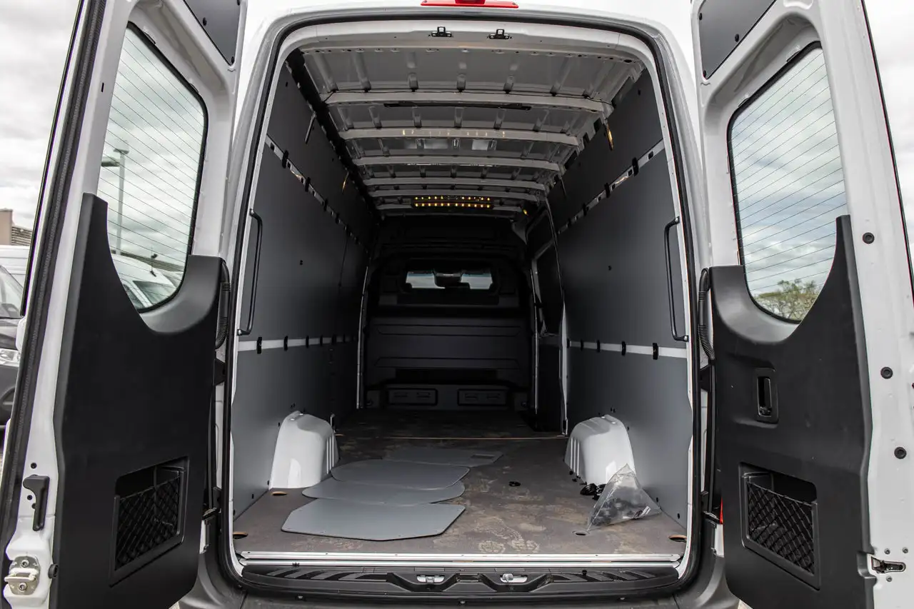Mercedes-Benz Sprinter снимка Mercedes-Benz Sprinter
