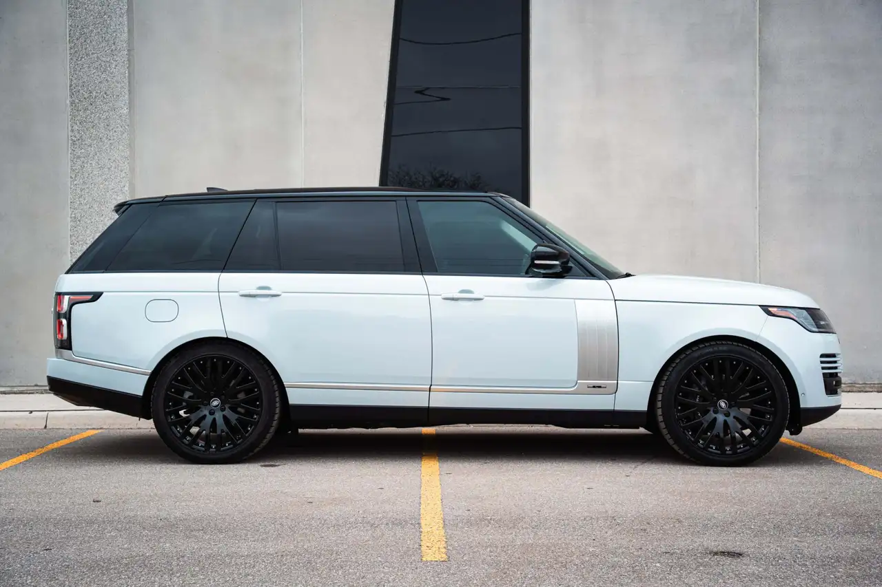 Land Rover Range Rover photo Land Rover Range Rover