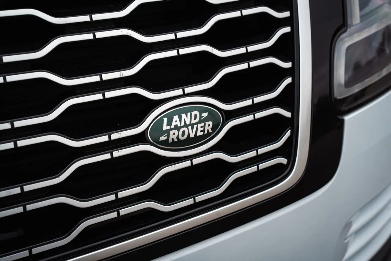 Land Rover Range Rover photo Land Rover Range Rover