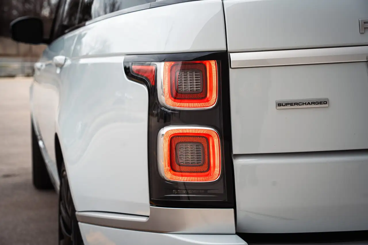 Land Rover Range Rover photo Land Rover Range Rover