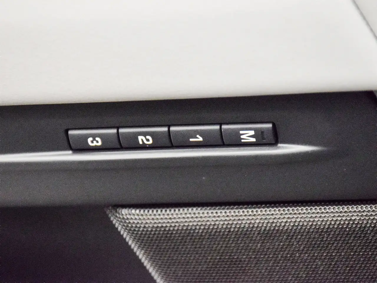 Land Rover Range Rover Evoque снимка Land Rover Range Rover Evoque