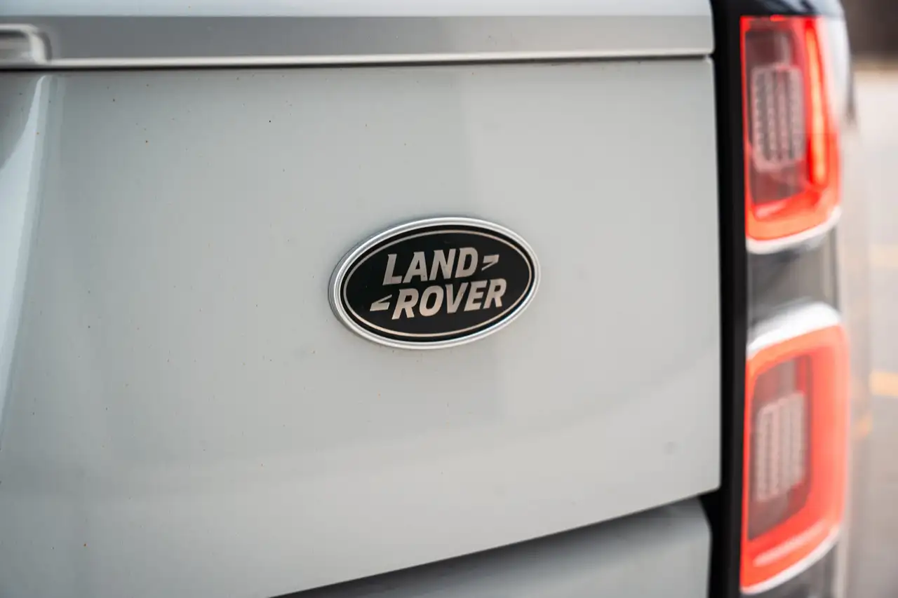 Land Rover Range Rover photo Land Rover Range Rover