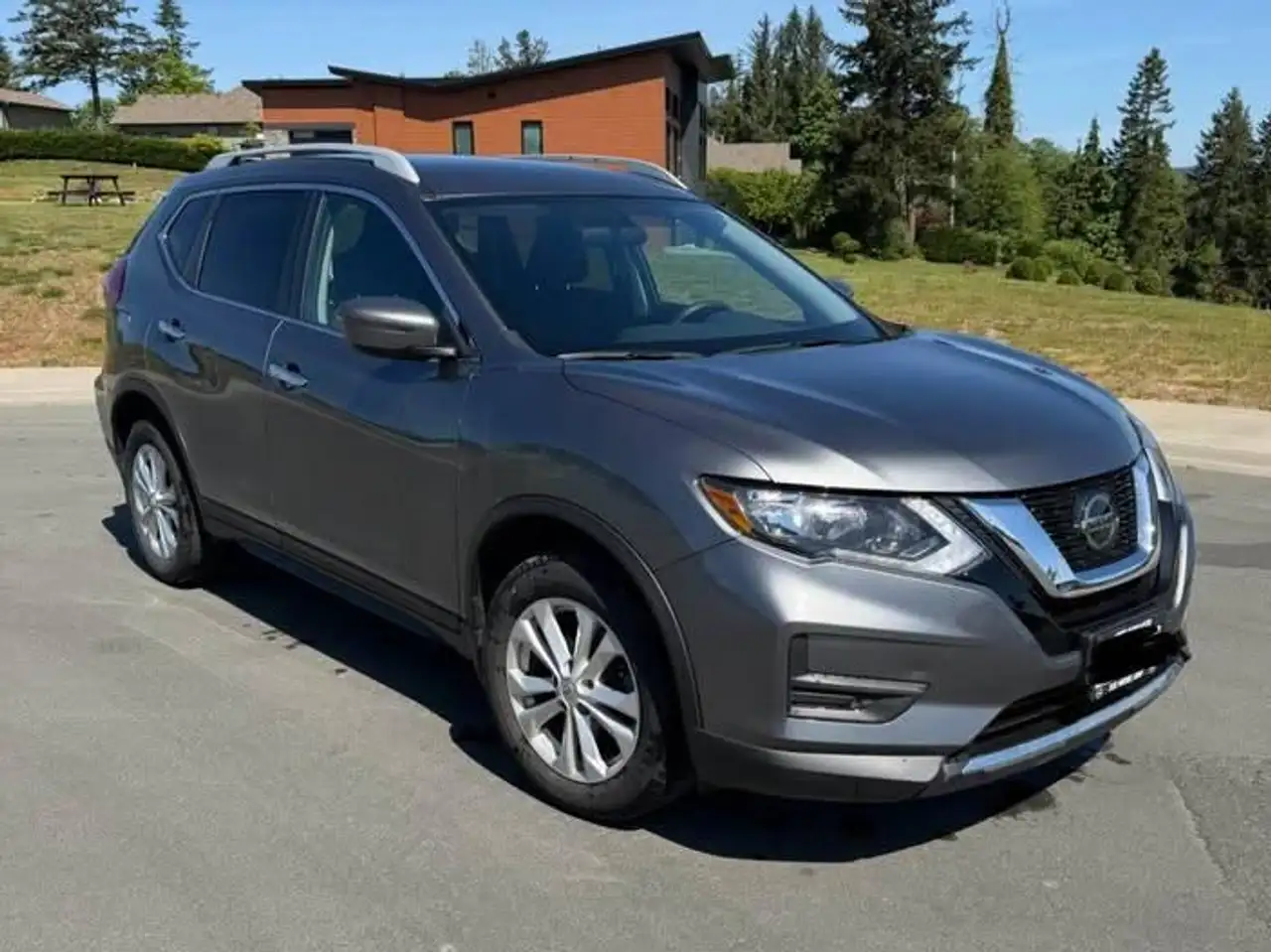 Nissan Rogue fotografie Nissan Rogue