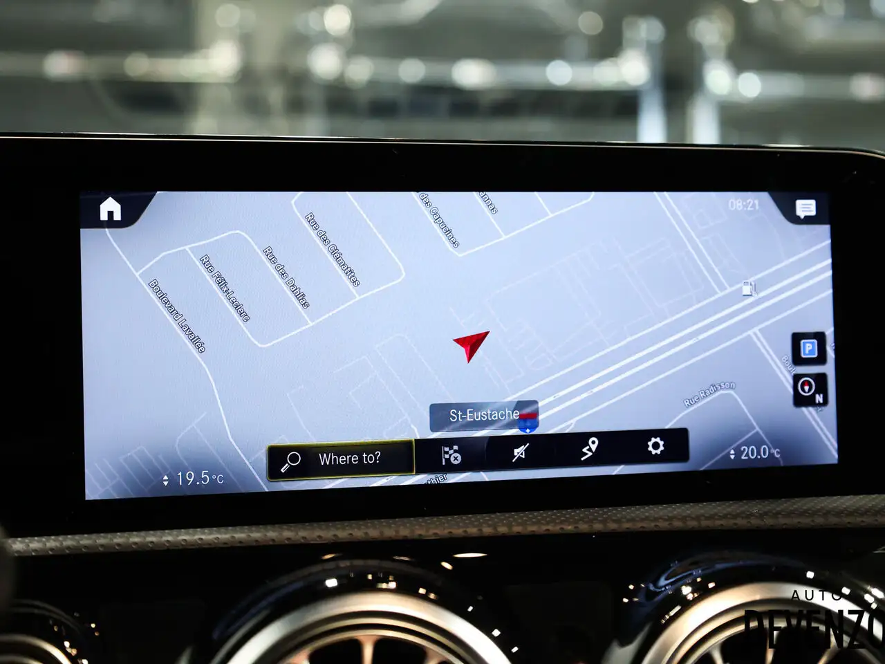 Mercedes-Benz CLA снимка Mercedes-Benz CLA