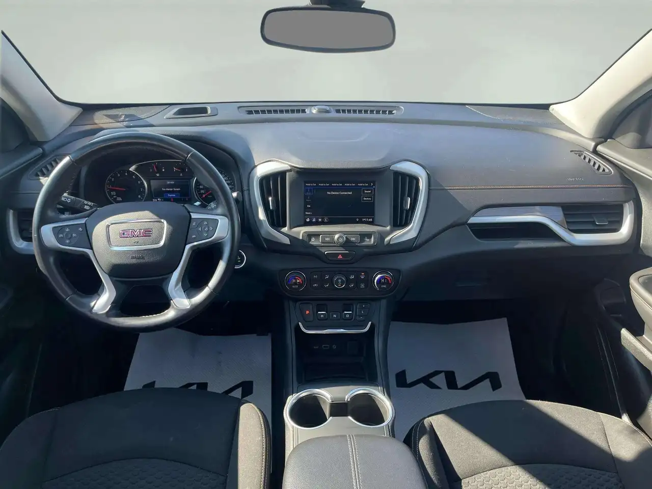 GMC Terrain photo GMC Terrain