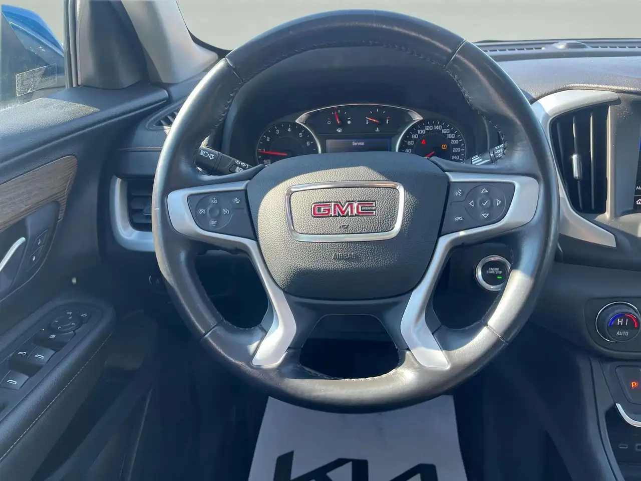 GMC Terrain photo GMC Terrain