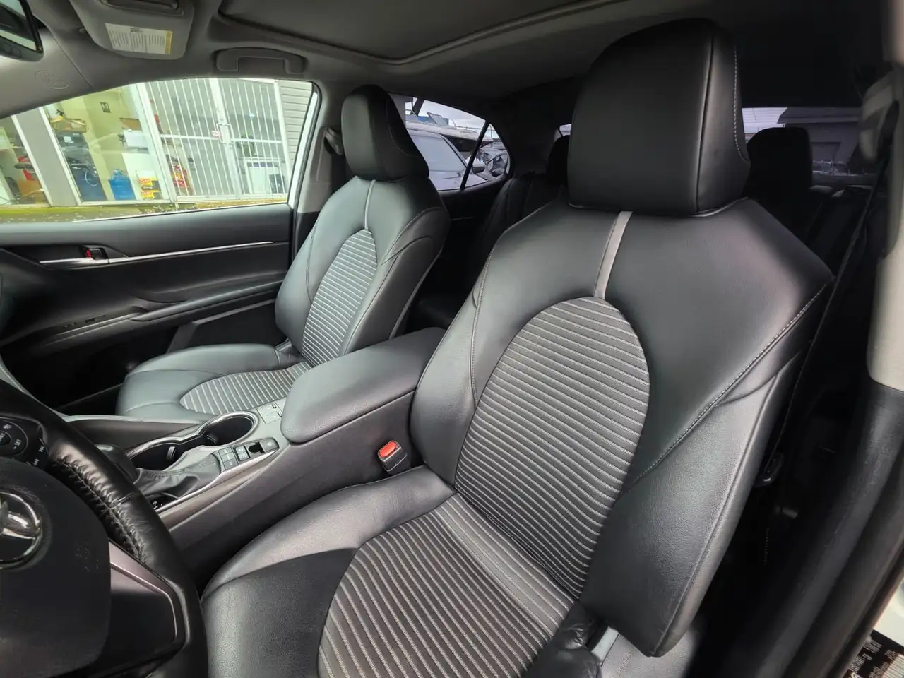 Toyota Camry снимка Toyota Camry