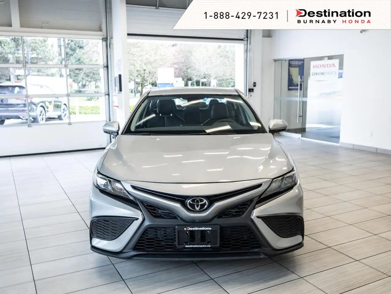 Toyota Camry снимка Toyota Camry