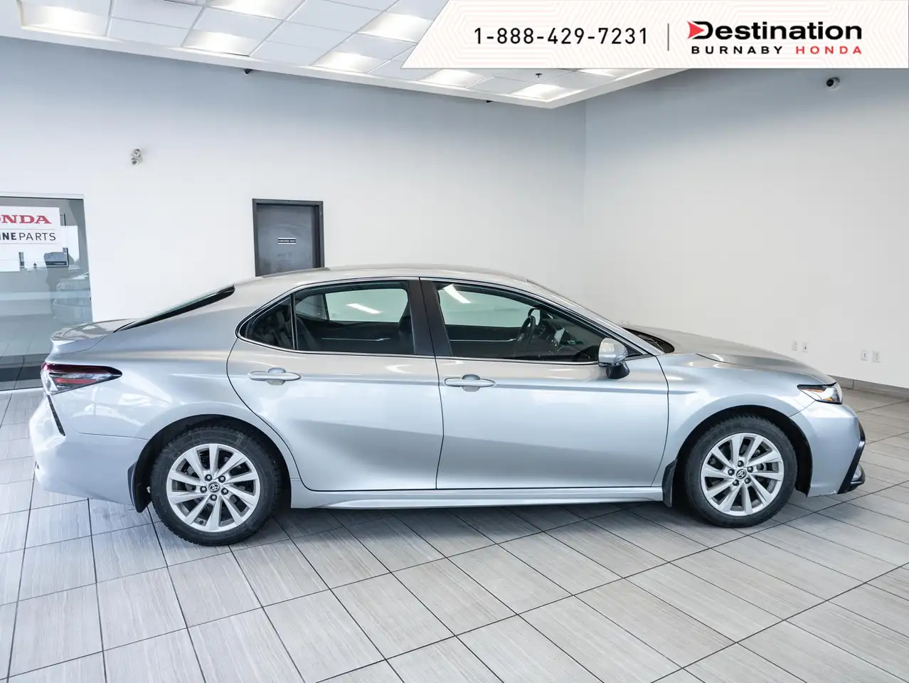 Toyota Camry снимка Toyota Camry