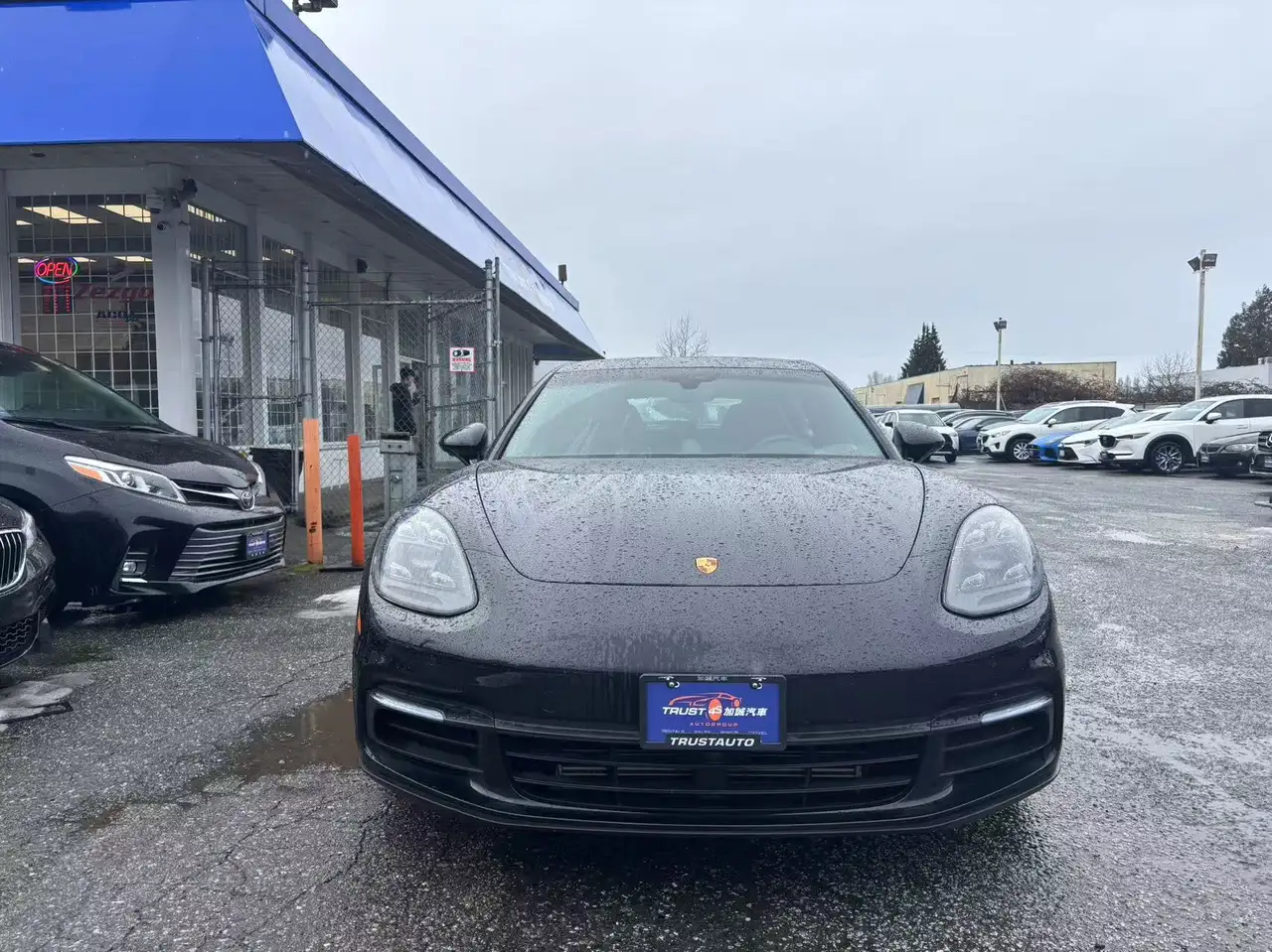 Porsche Panamera снимка Porsche Panamera