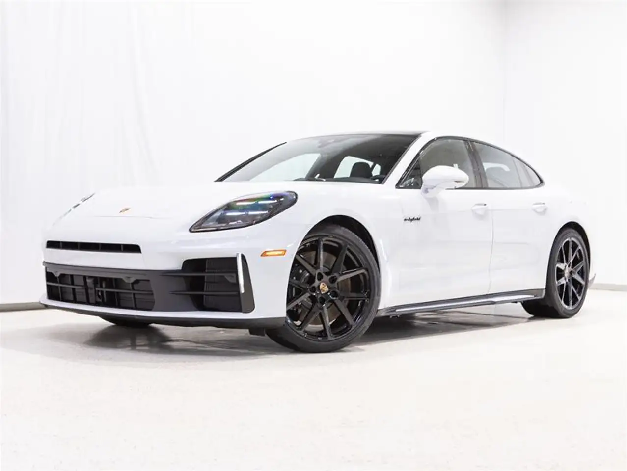 Porsche Panamera снимка Porsche Panamera
