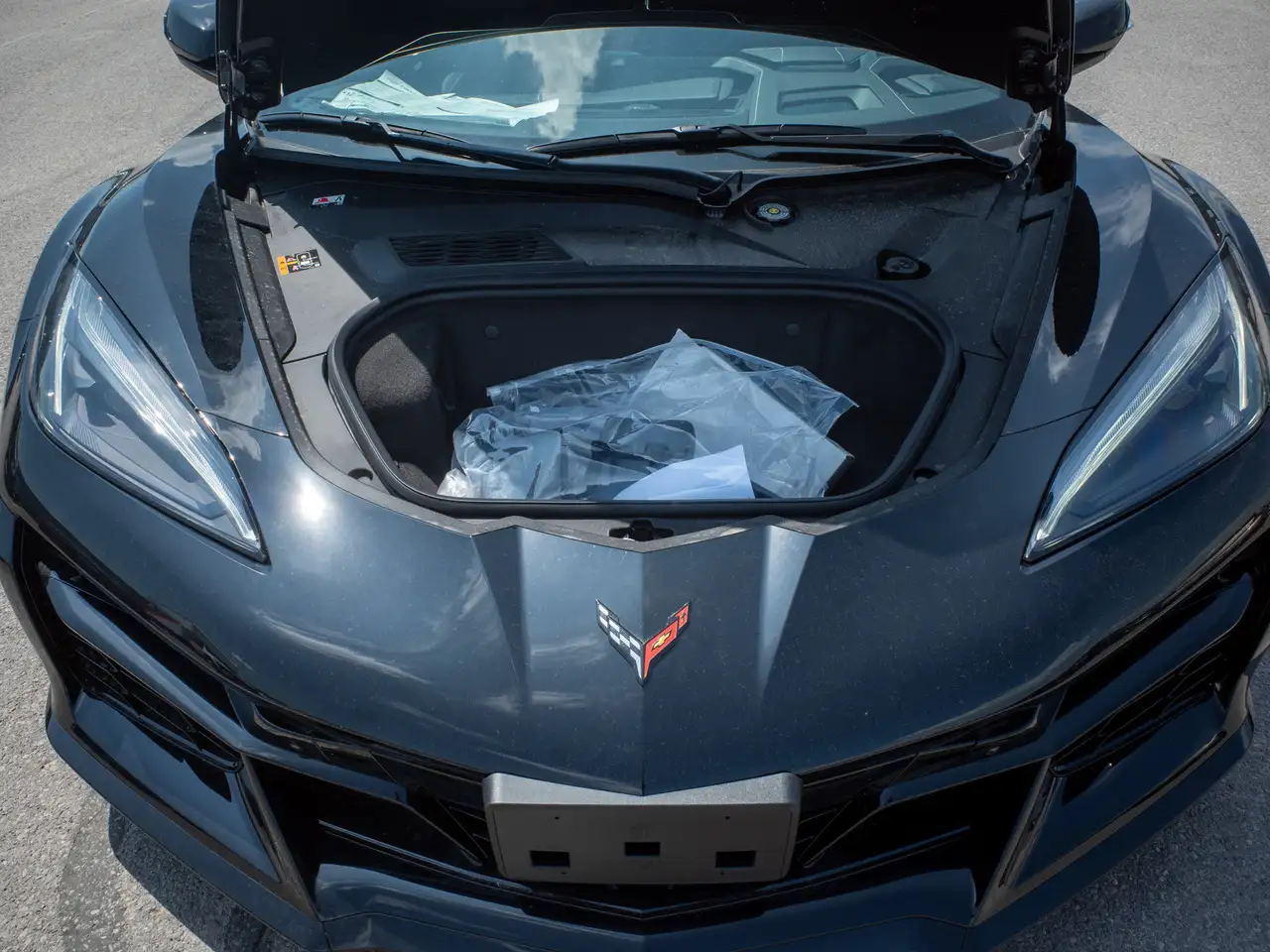 Chevrolet Corvette снимка Chevrolet Corvette