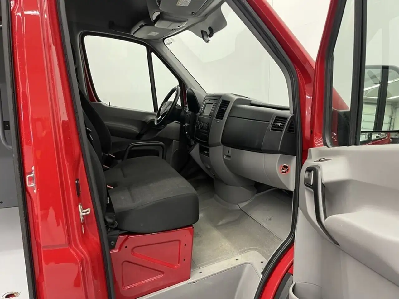 Mercedes-Benz Sprinter photo Mercedes-Benz Sprinter