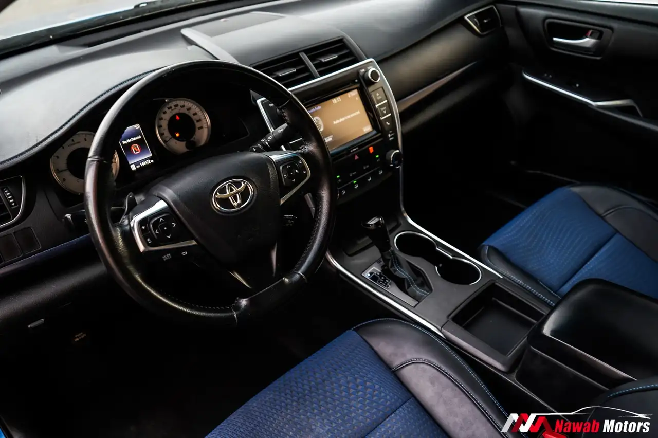 Toyota Camry fotografie Toyota Camry