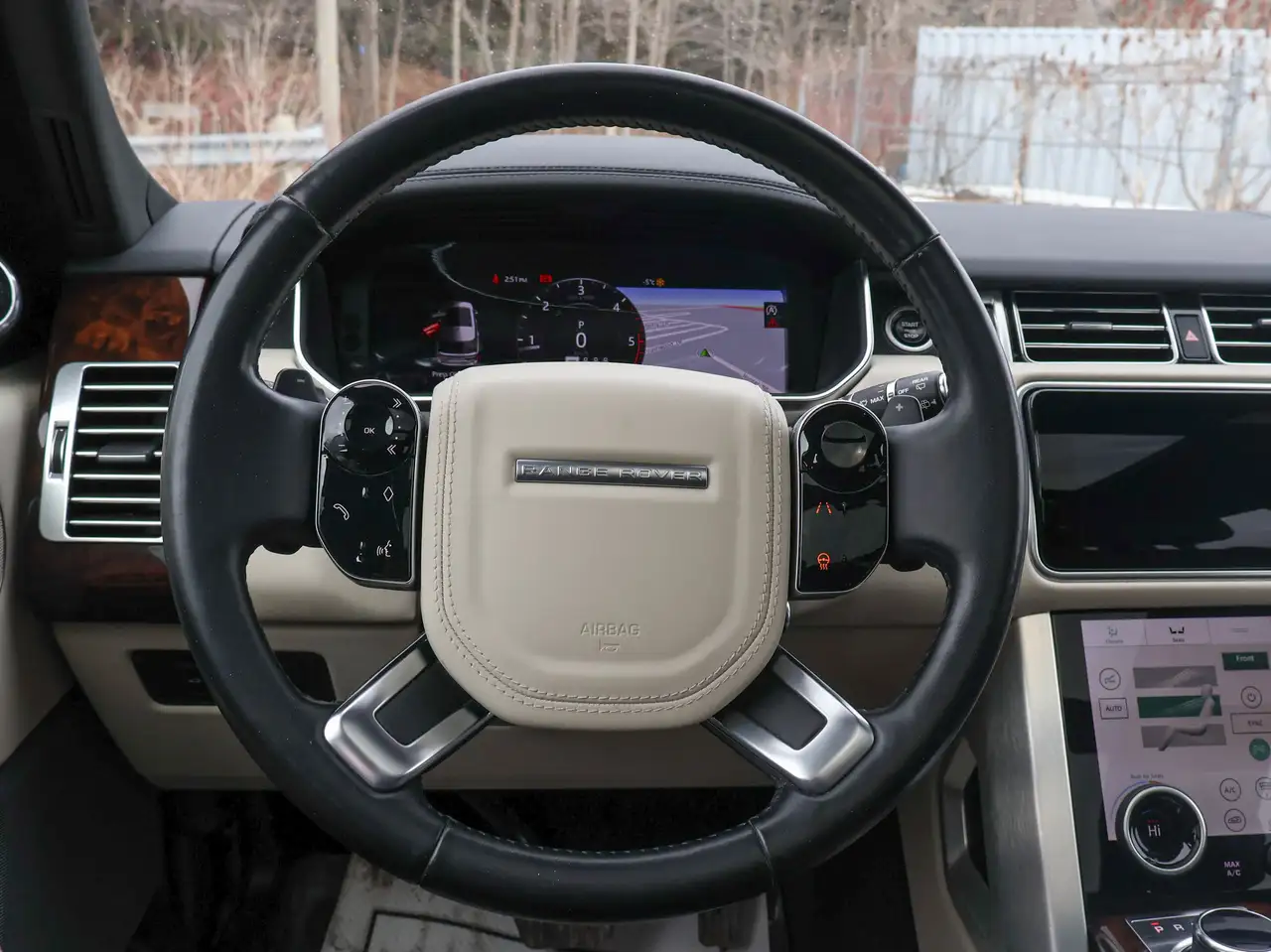 Land Rover Range Rover photo Land Rover Range Rover