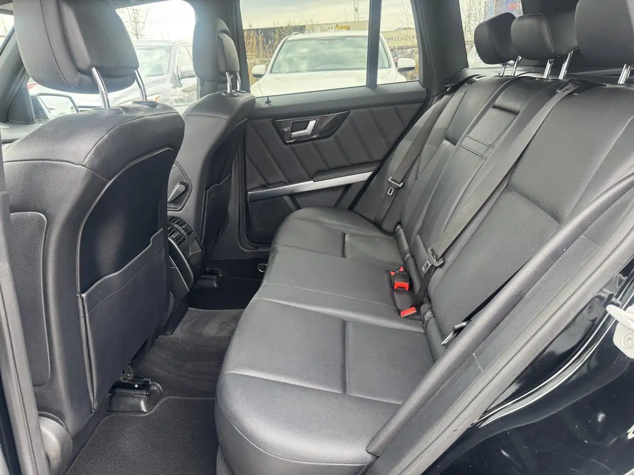 Mercedes-Benz GLK-Class снимка Mercedes-Benz GLK-Class