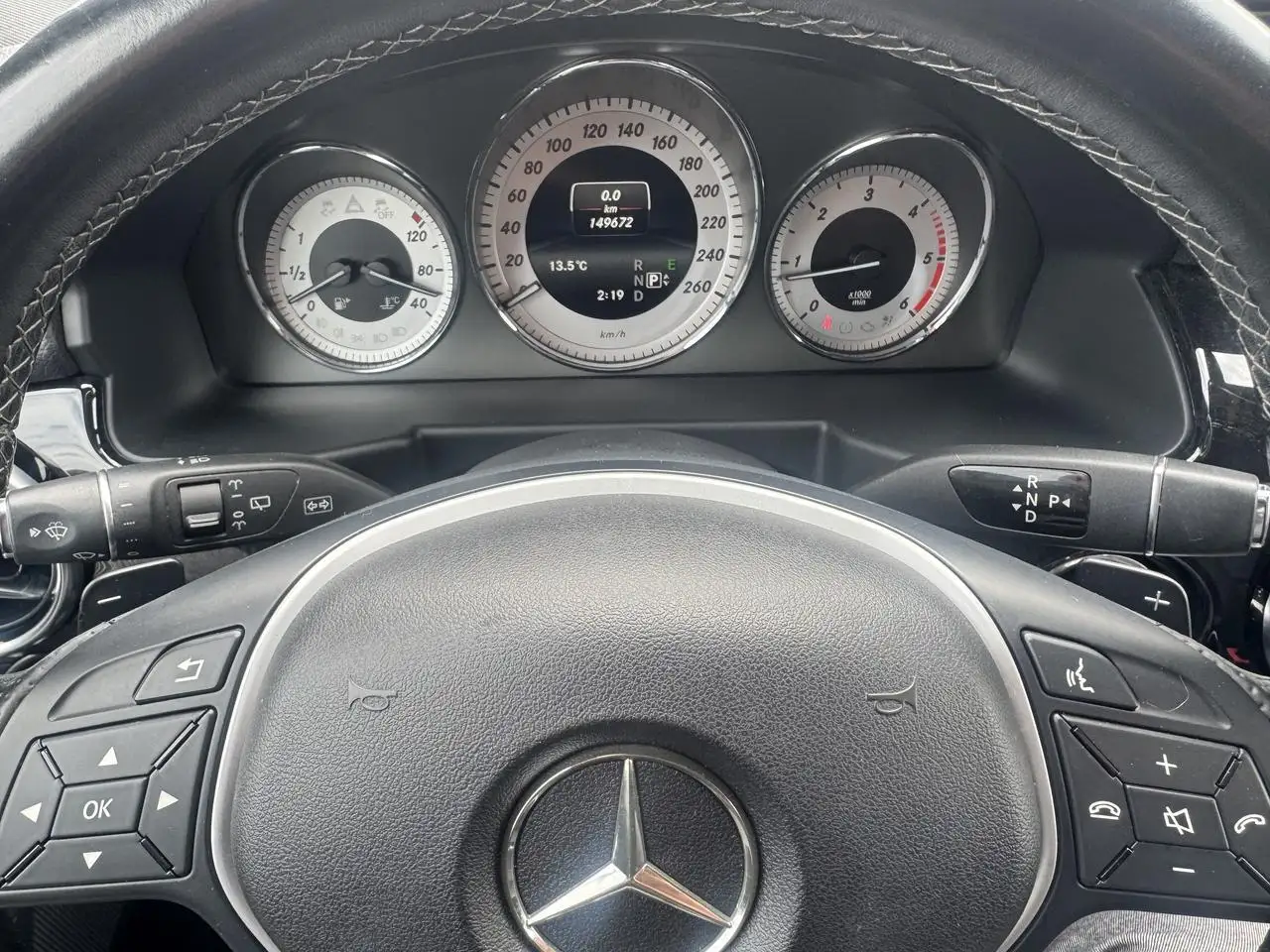 Mercedes-Benz GLK-Class снимка Mercedes-Benz GLK-Class