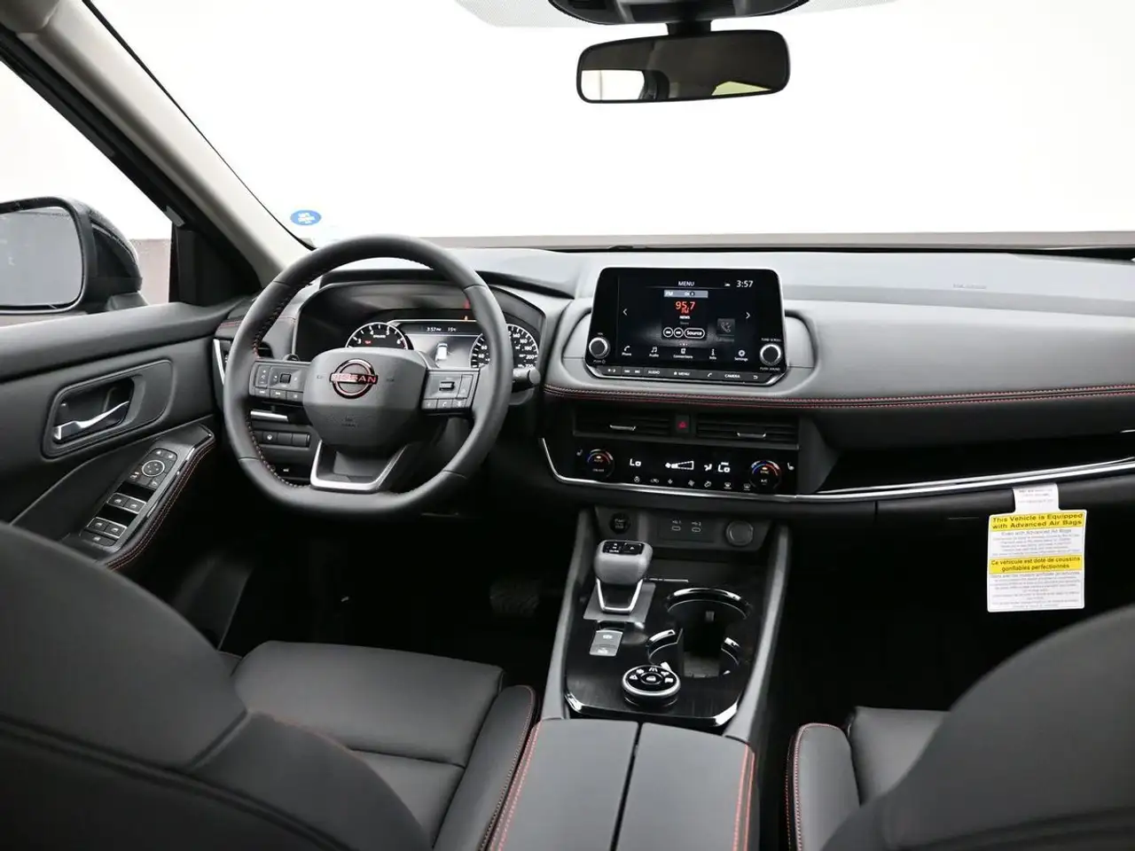 Nissan Rogue fotografie Nissan Rogue