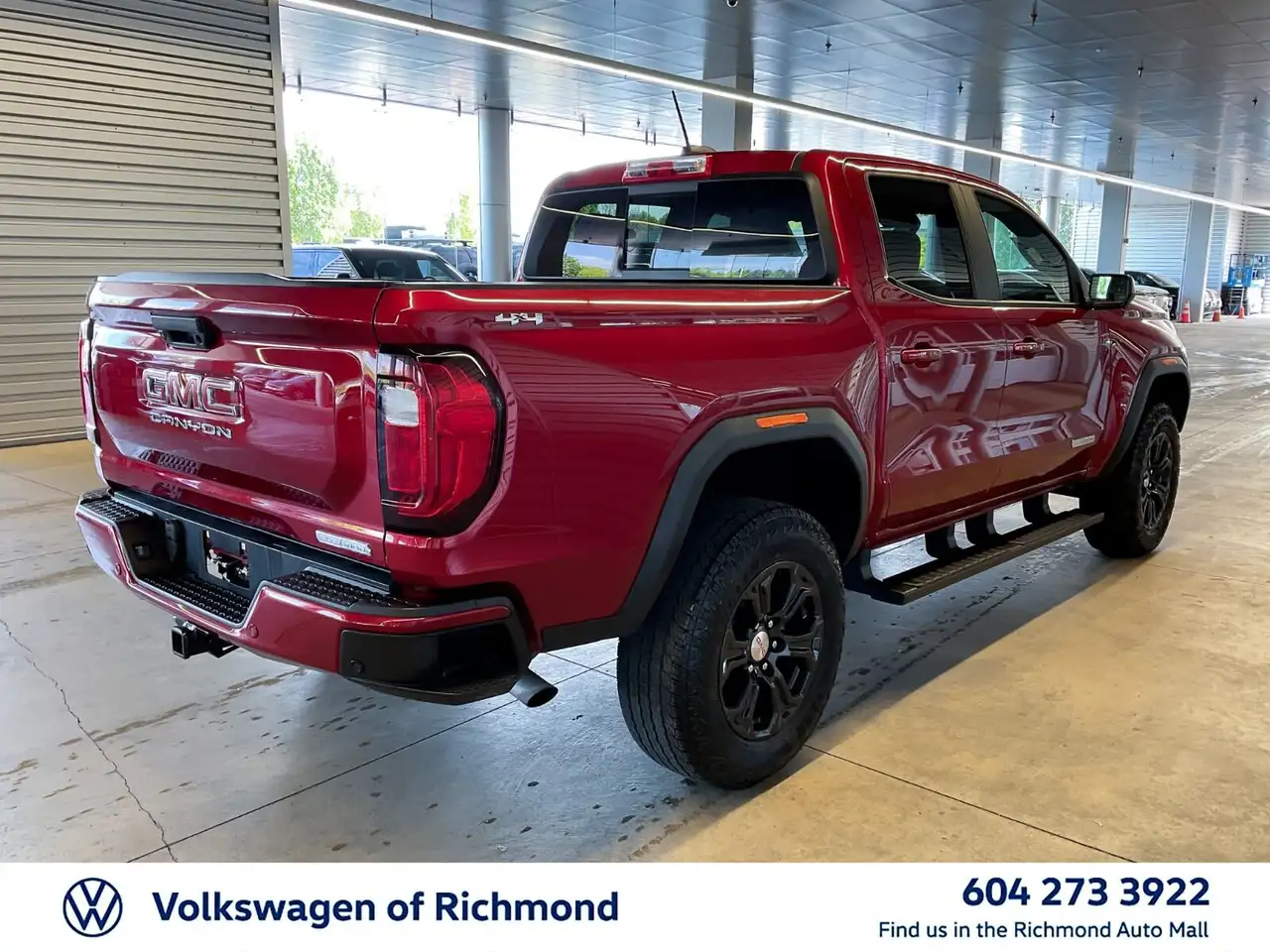 GMC Canyon photo GMC Canyon