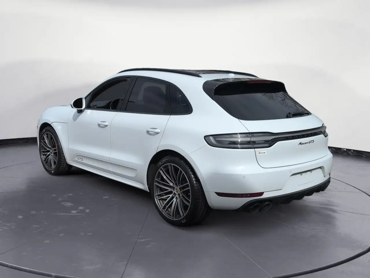 Porsche Macan photo Porsche Macan