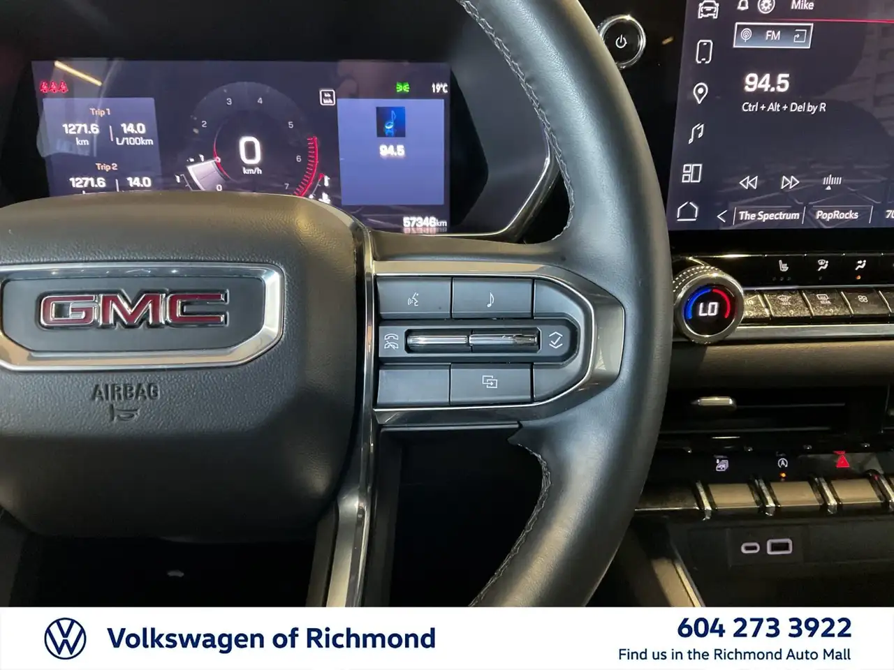 GMC Canyon photo GMC Canyon
