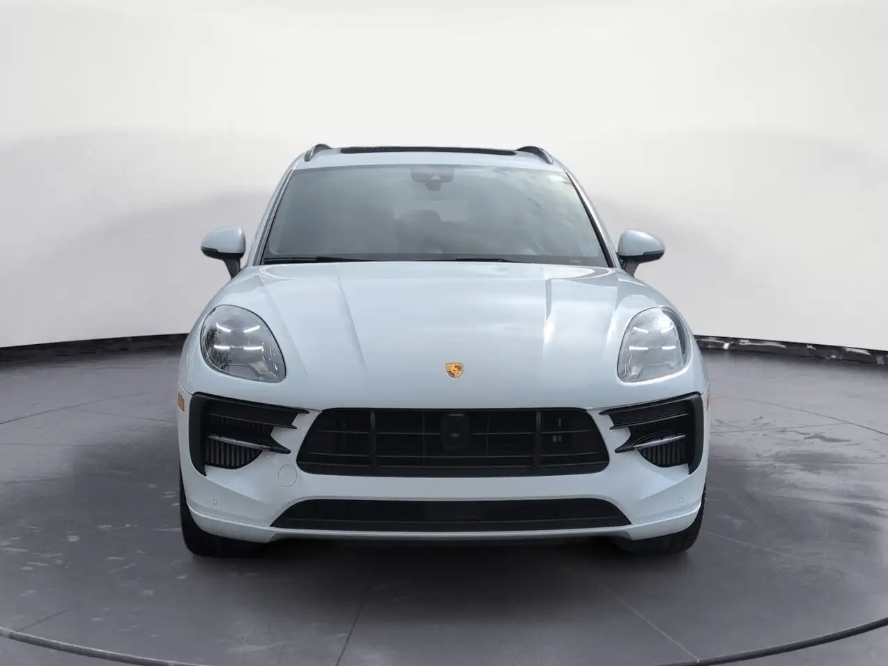 Porsche Macan photo Porsche Macan