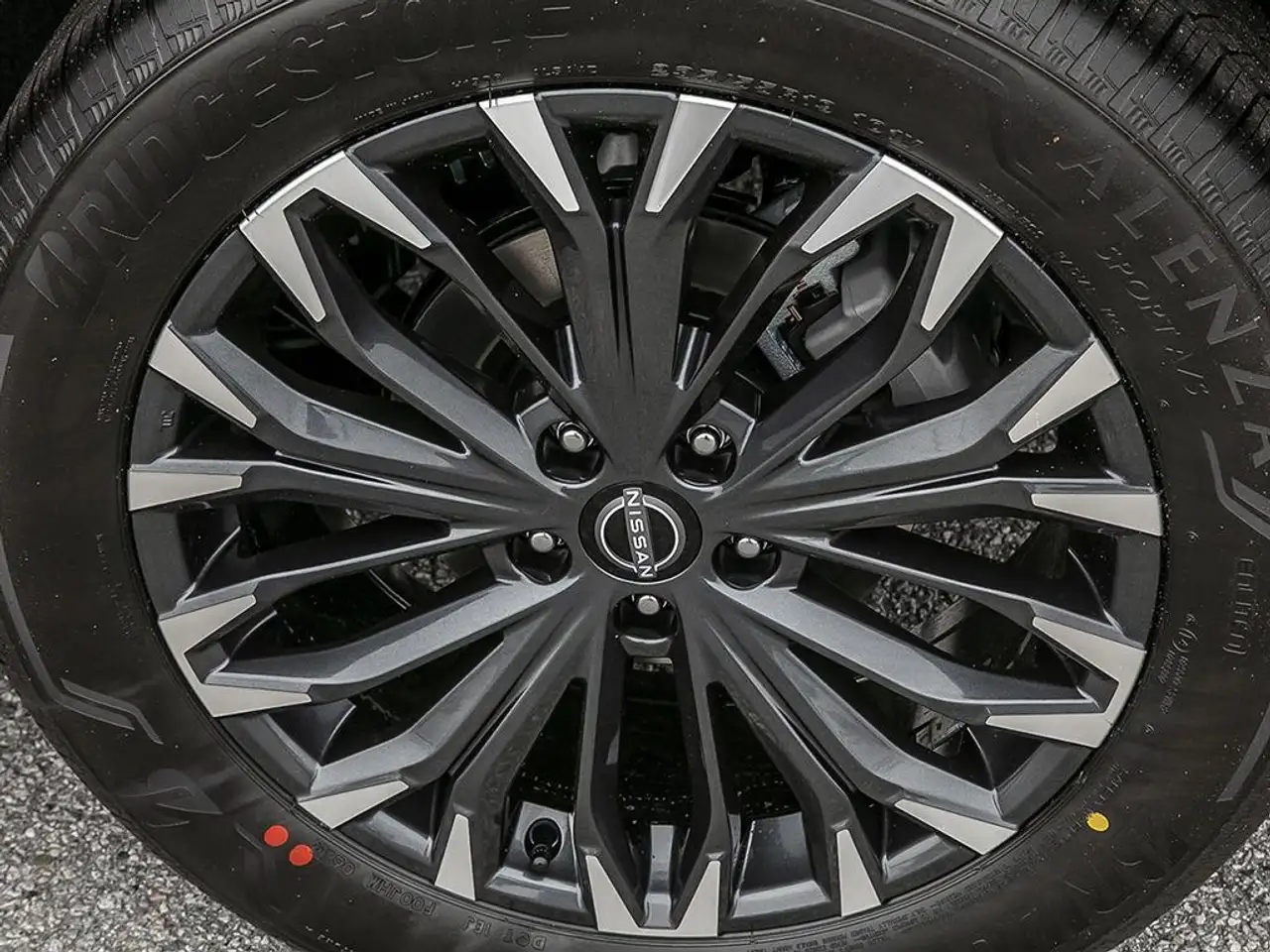 Nissan Rogue photo Nissan Rogue