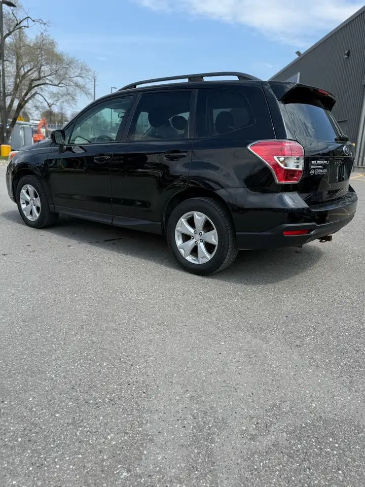 Subaru Forester снимка Subaru Forester