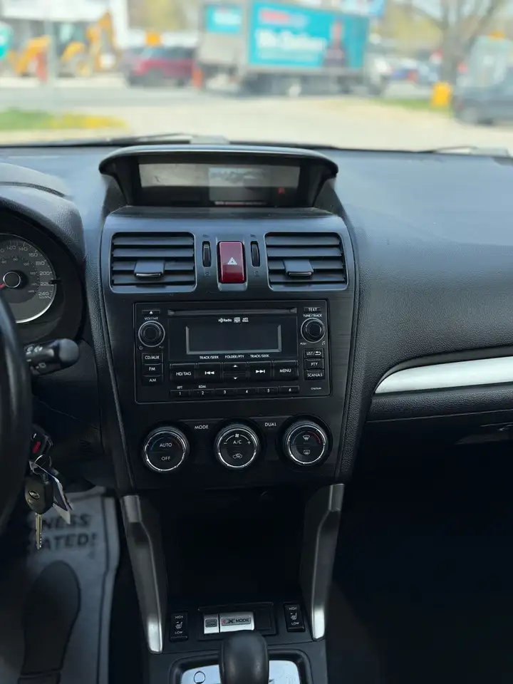 Subaru Forester снимка Subaru Forester