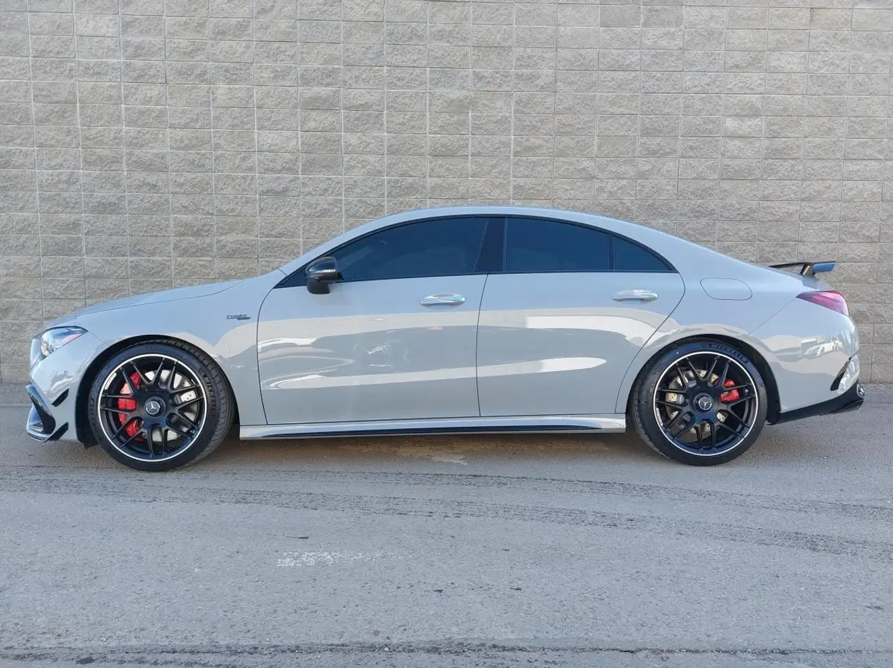 Mercedes-Benz CLA снимка Mercedes-Benz CLA