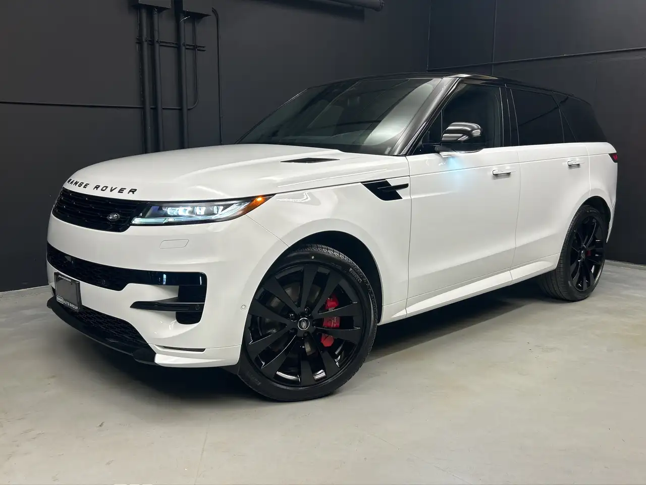 Land Rover Range Rover Sport снимка Land Rover Range Rover Sport