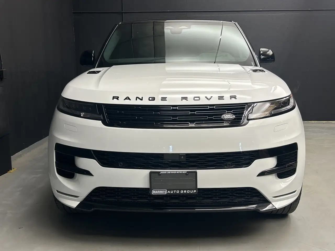Land Rover Range Rover Sport снимка Land Rover Range Rover Sport