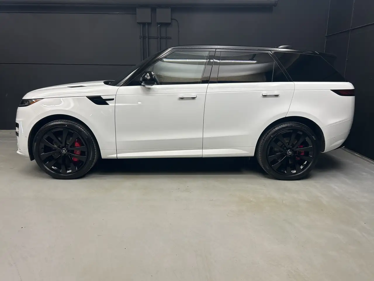 Land Rover Range Rover Sport снимка Land Rover Range Rover Sport