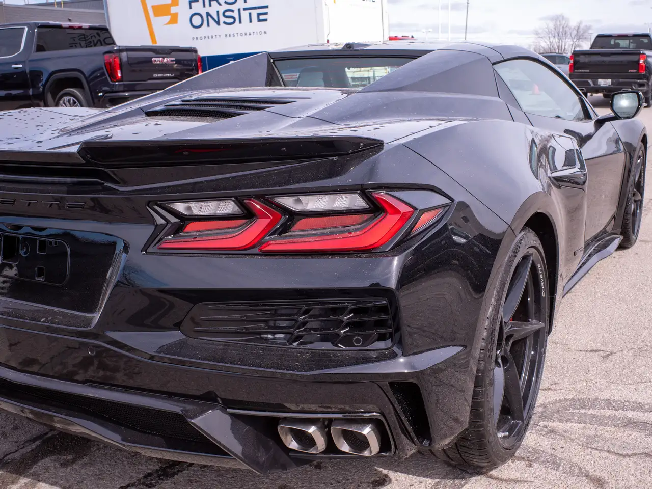 Chevrolet Corvette снимка Chevrolet Corvette