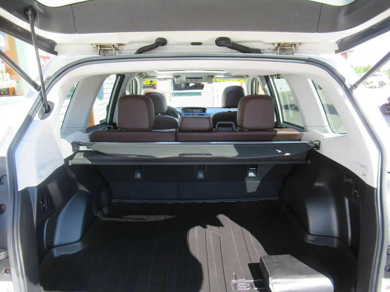 Subaru Forester снимка Subaru Forester