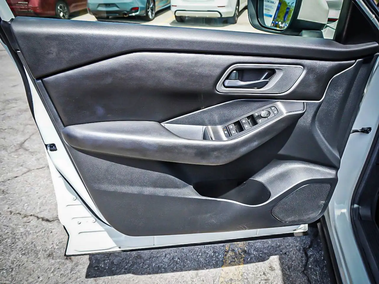 Nissan Rogue photo Nissan Rogue