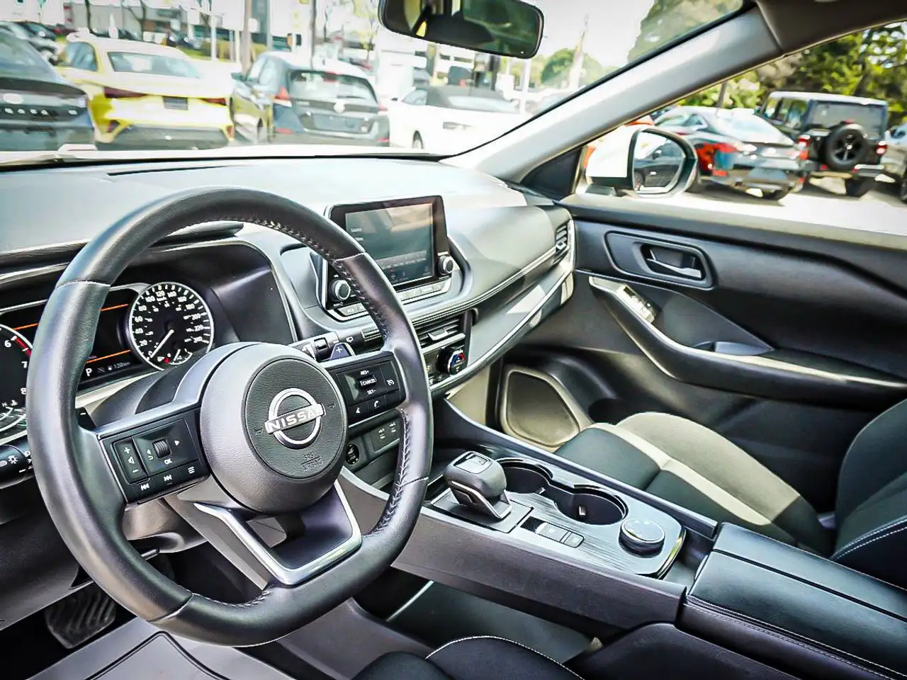 Nissan Rogue photo Nissan Rogue