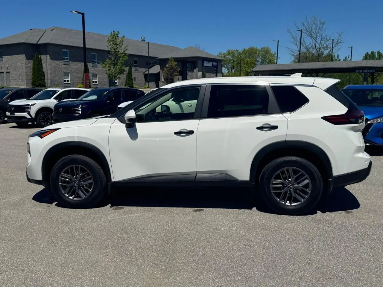 Nissan Rogue photo Nissan Rogue